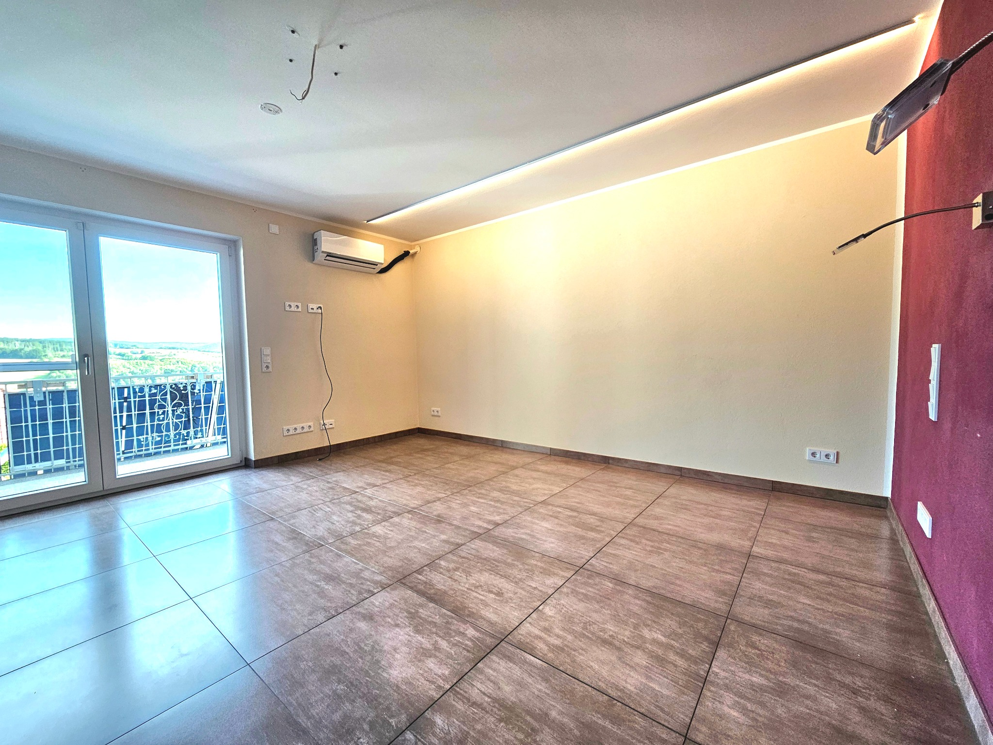 Klimatisiertes Schlafzimmer mit Balkon OG
